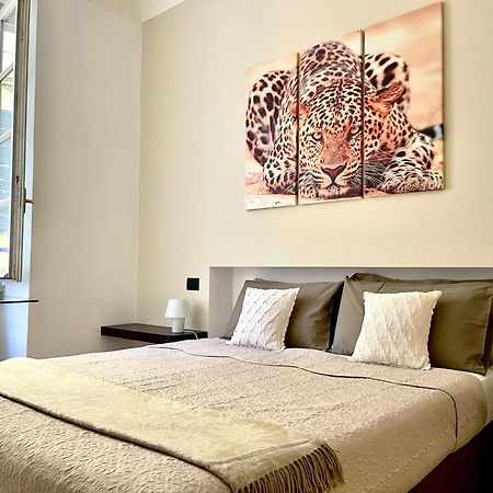 Charming Como - Apartment Downtown In The Pedestrian Area With 2 Double Bedrooms And 2 Complete Bathrooms A Spacious Living Room And Full Equipped Kitchen Eksteriør bilde