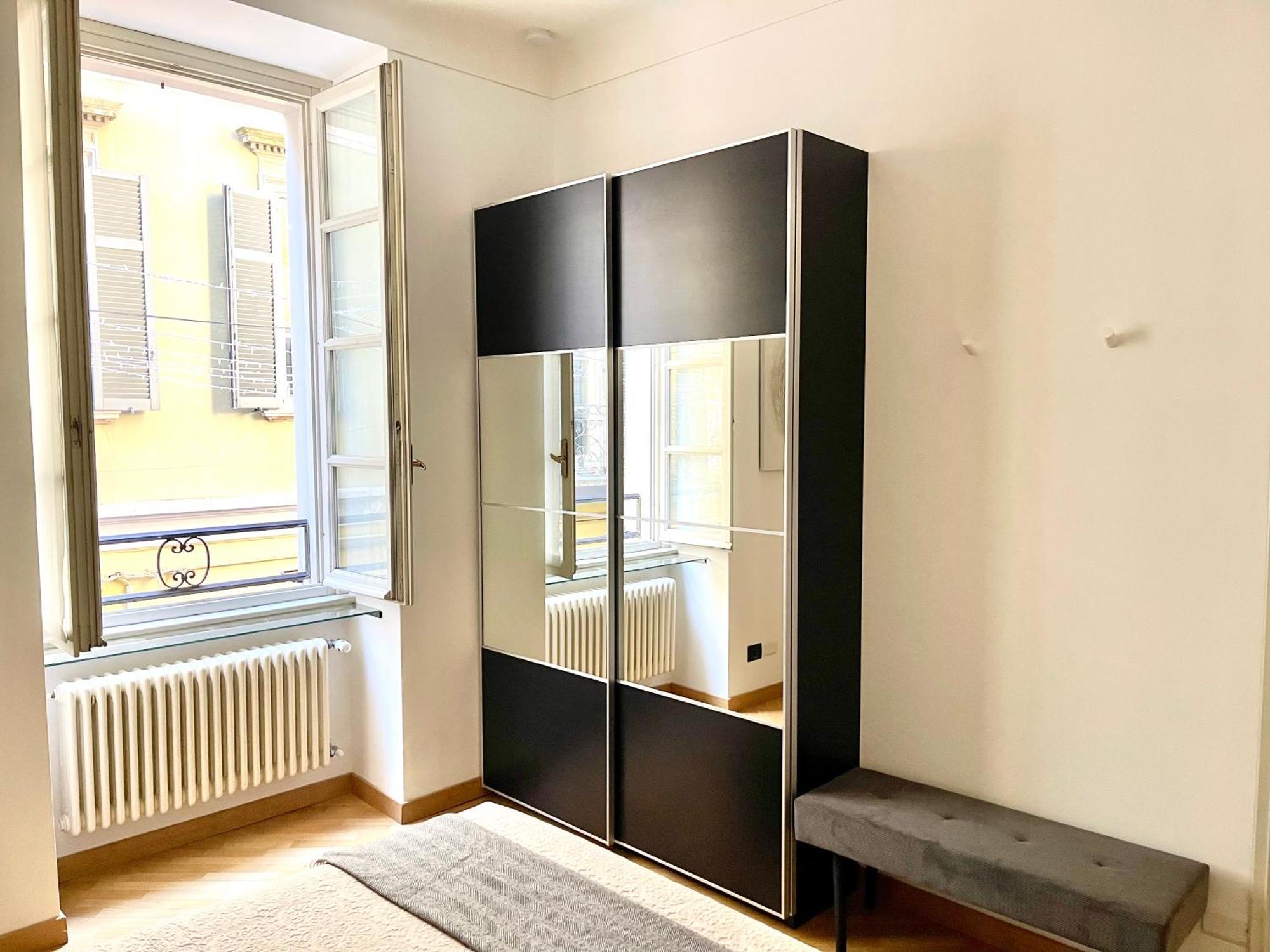 Charming Como - Apartment Downtown In The Pedestrian Area With 2 Double Bedrooms And 2 Complete Bathrooms A Spacious Living Room And Full Equipped Kitchen Eksteriør bilde