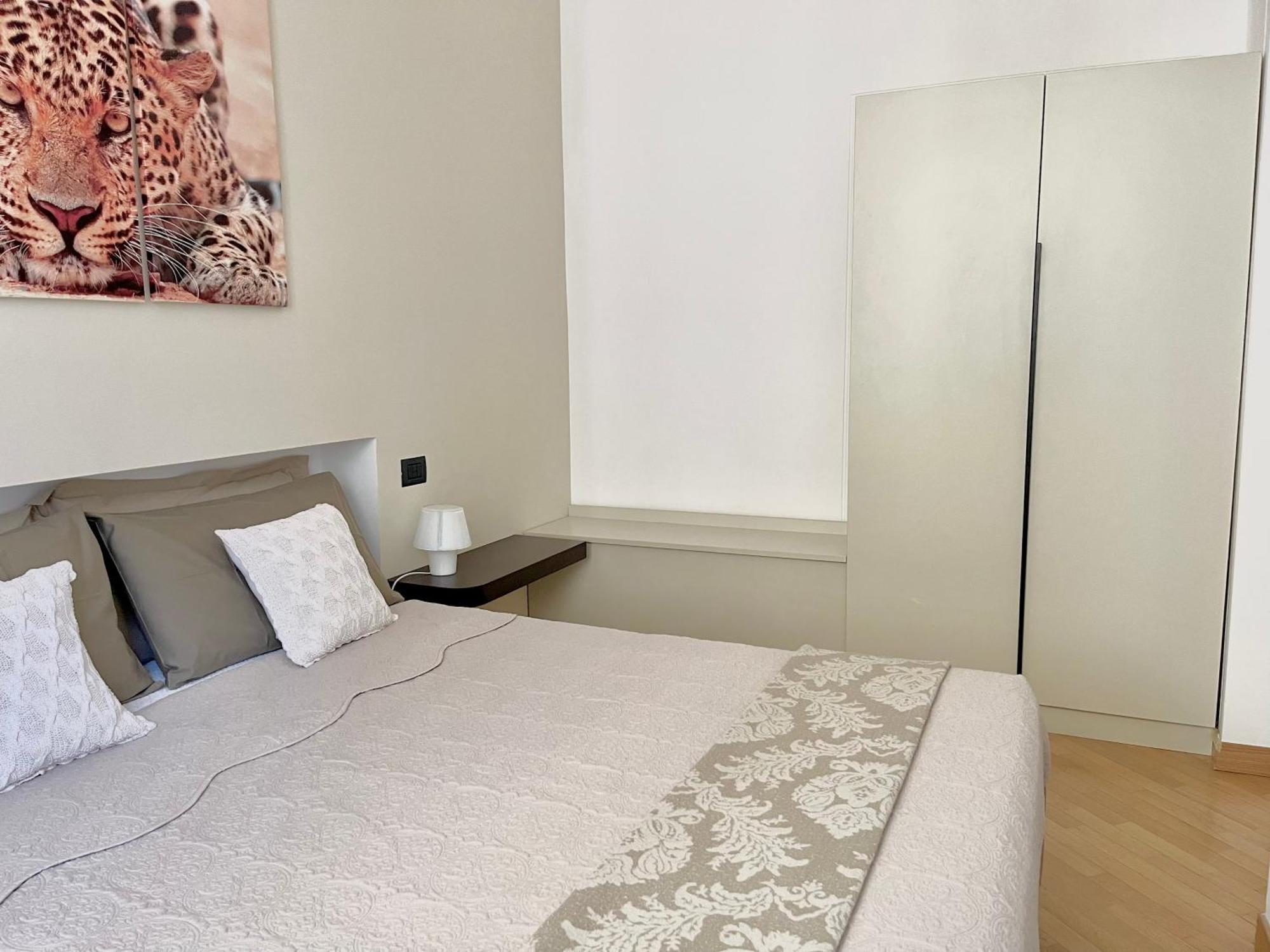 Charming Como - Apartment Downtown In The Pedestrian Area With 2 Double Bedrooms And 2 Complete Bathrooms A Spacious Living Room And Full Equipped Kitchen Eksteriør bilde